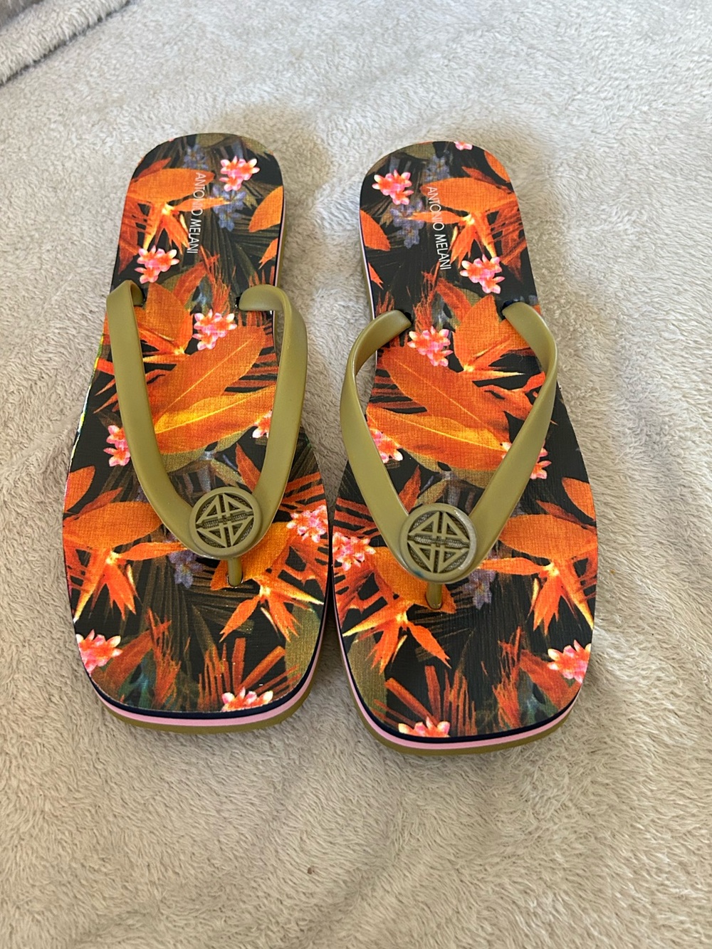 NWT Antonio Melani Olive Green & Orange Strap Tropical Print Flip Flops- Size 10